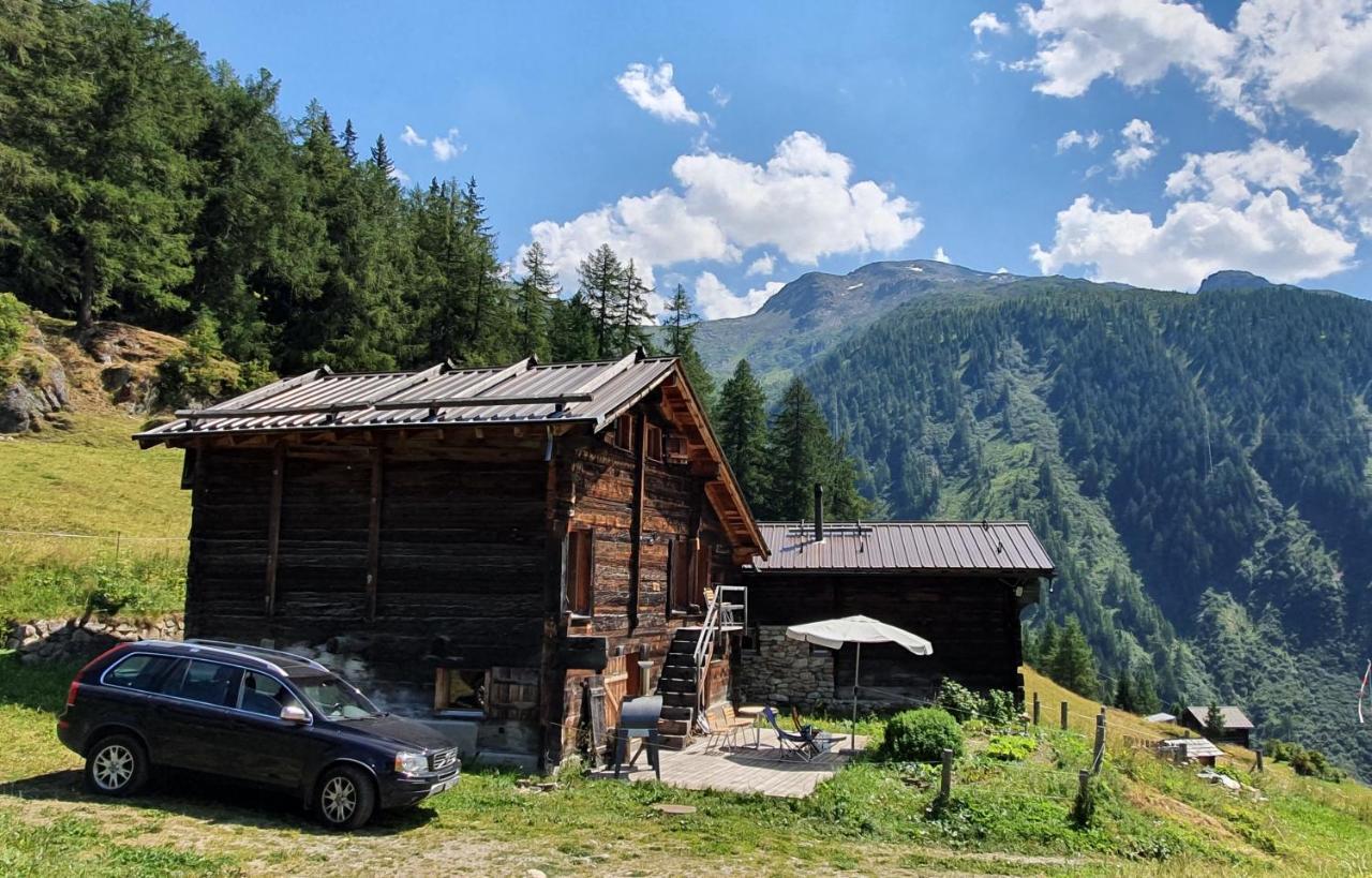 אולריכן Chalet Biene - Swiss Alp Chalet With Sauna And Jacuzzi חדר תמונה